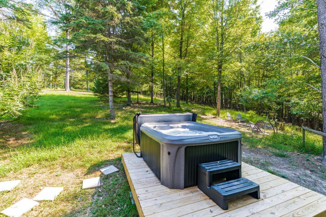 River Access Cabin With Hot Tub, Fire Pit, & Wifi! Morton Grove Exterior foto
